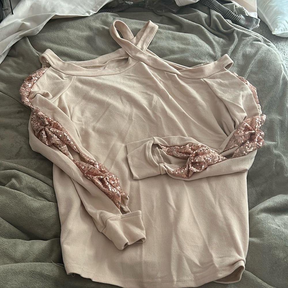 Long Sleeve Sparkly Rose Gold Cold Shoulder Top ~ Sz Large